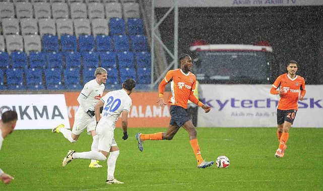 Trendyol Süper Lig: RAMS Başakşehir: 2 - Çaykur Rizespor: 2