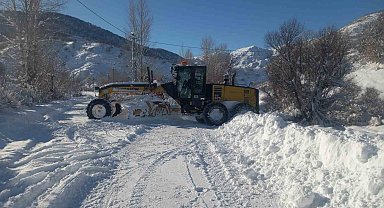 Tunceli'de 138 köy yolu ulaşıma açıldı, 160 köy yolunda çalışmalar sürüyor