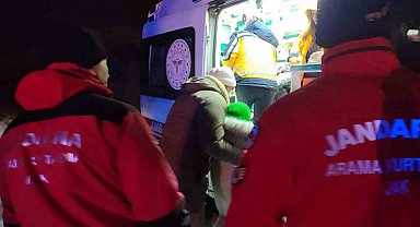 Tunceli'de kedinin tırmaladığı çocuk için ekipler seferber oldu