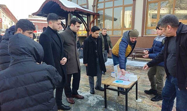 Ülkü Ocakları'ndan şehitler anısına lokum ikramı