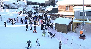 Uludağ rengarenk, sömestr cümbüşü yaşanıyor..