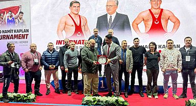 Uluslararası Yaşar Doğu, Vehbi Emre ve Hamit Kaplan Turnuvası sona erdi