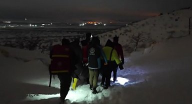 UMKE, araçları kara saplanınca vakaya yürüyerek ulaştı