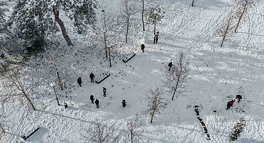 Uzmanından uyarı: "Kar yemek sanıldığı kadar masum değil"