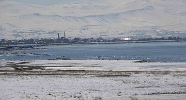 Uzmanlardan Van Gölü Havzası için uyarı: Kar yağışı aldatmasın