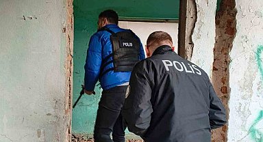 Uzunköprü'de aranan 5 hükümlü yakalandı