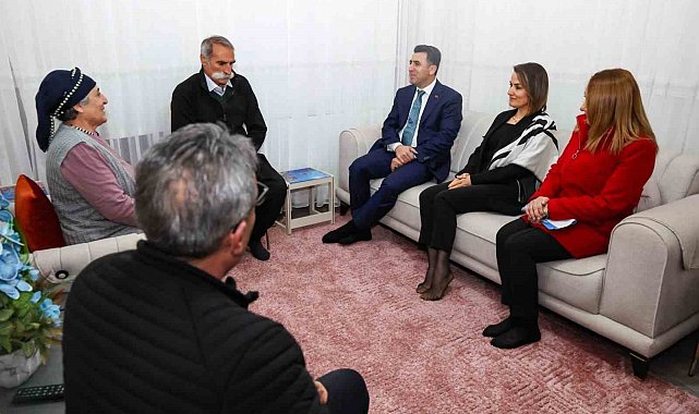 Vali Aygöl'den üç kuşağı buluşturan aileye ziyaret