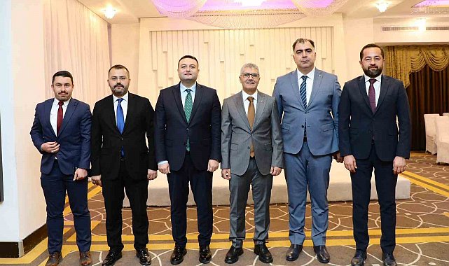 Vali Cahit Çelik için veda yemeği düzenlendi