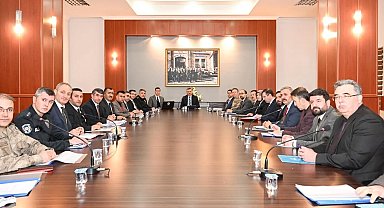 Vali Çiftçi başkanlığında 'Palandöken' zirvesi