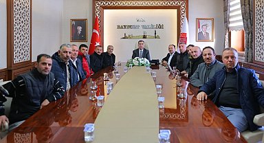 Vali Eldivan muhtarlarla bir araya geldi