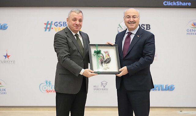 Vali Köşger; "Girişimcilik ve hayat becerileri güçlü nesillerin temelidir"