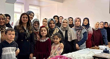 Vali Sözer'in eşi Söğüt'te temaslarda bulundu