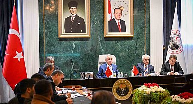 Vali Turan vatandaşların istek ve şikayetlerini dinledi