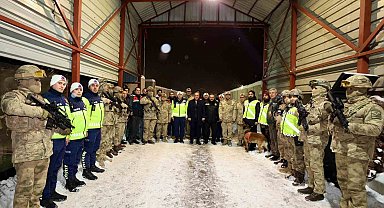 Vali Usta, görevi başındaki güvenlik güçleriyle bir araya geldi