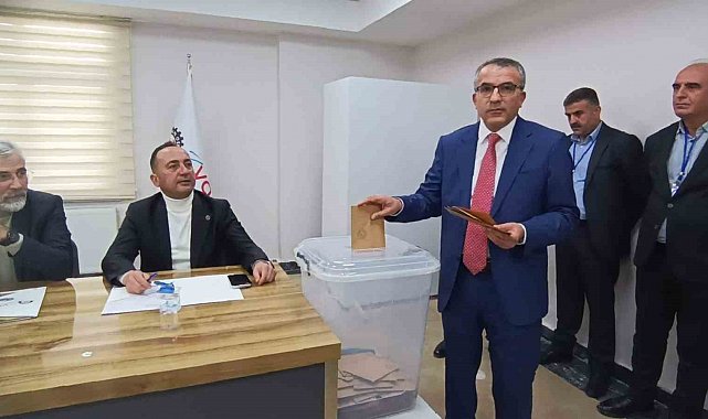 Van OSB seçimlerinde Memet Aslan güven tazeledi