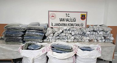 Van'da 4,1 milyon TL değerinde kaçak eşya ele geçirildi