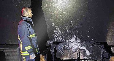 Van'da çıkan yangında bir ev kullanılamaz hale geldi