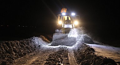 Van'da kardan dolayı kapanan 625 yoldan 469'u açıldı