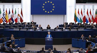 Von der Leyen: "Grönland'a yönelik büyük ölçekli bir Avrupa yatırım atağı olacak"