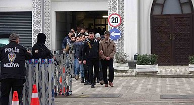 Yapay zekayla kadın olup vurgun yapmışlar