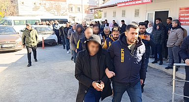 Yasa dışı bahis operasyonunda gözaltına alınan 28 zanlı adliyeye sevk edildi