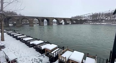 Yoğun kar, Dicle Nehri'nde su seviyesini arttırdı