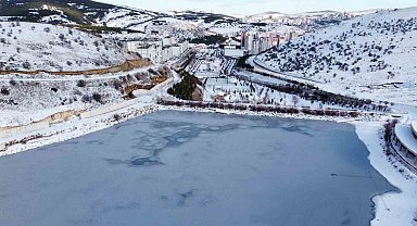 Yozgat'ta kar yağışının ardından soğuk hava etkili oldu, göletler dondu