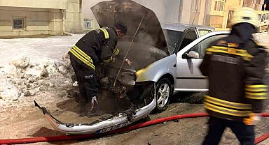 Yozgat'ta otomobil alev alev yandı