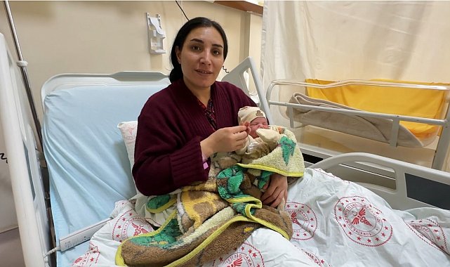 Yüksekova'da 2026'nın ilk bebeği "Rojevin" oldu