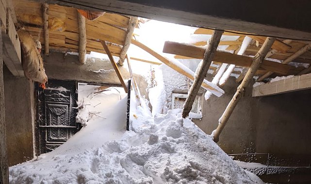 Yüksekova'da çığ yaraları sarılıyor: