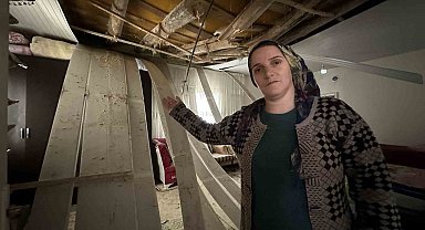 Yüksekova'da karın ağırlığına dayanamayan evin tavanı çöktü