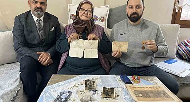 Yüzünü görüp, sesini duymadığı şehit babasının kendisi için yazdığı 75 yıllık mektubu yıllardır saklıyor
