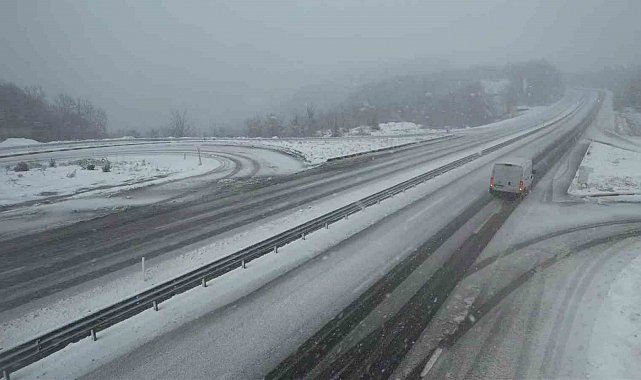 Zonguldak'ın yüksek kesimlerinde kar yağışı etkili oldu