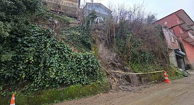 Zonguldak'ta 8 eve ulaşım sağlayan merdiven heyelan nedeniyle kapatıldı