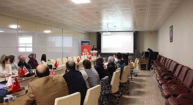 112 Acil Çağrı Merkezi'nde genel değerlendirme toplantısı yapıldı