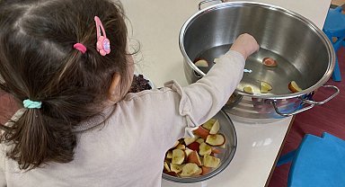 'Minik Eller' şerbet hazırladı