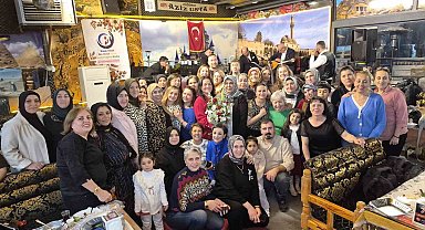 'Yılın En Başarılı Hizmet Ödülü'nü alan hayırsevere gönüllülerden büyük sürpriz