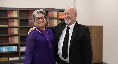 47 yıllık eşine Sevgililer Günü sürprizi yaptı