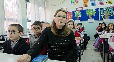 6 Şubat'ı anlatan Gülcan öğretmen: "65 saniyede hayatımız yıkıldı"