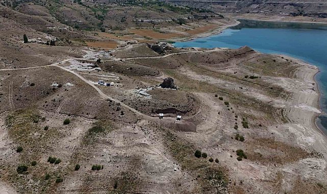 7,7 milyon yıllık tarihe ışık tutan Taşhan'da daha sonraki dönemlerde yaşayan türlerin fosilleri bulundu