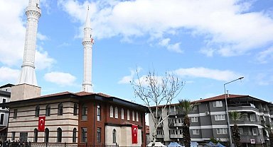 Abdülkadir Geylani Camisi ibadete açıldı