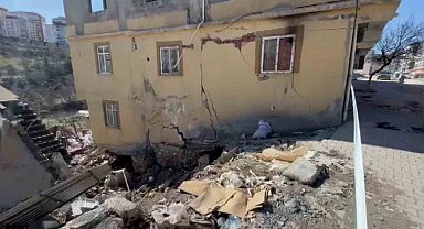 Adıyaman'da heyelan nedeniyle iki ev hasar gördü