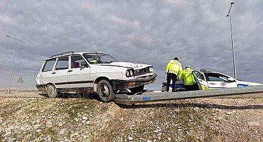 Adıyaman'da otomobil ile kamyon çarpıştı: 1 yaralı