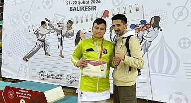 Afyonkarahisarlı genç karateci Türkiye final bileti aldı