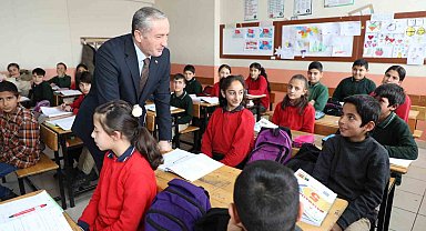 Ağrı Milli Eğitim Müdürü Kökrek, Eleşkirt'te eğitim çalışmalarını inceledi