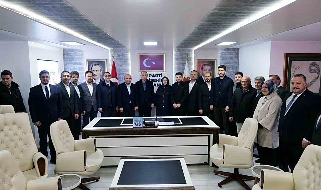 AK Parti Genel Başkan Vekili Efkan Âlâ, Eskişehir teşkilatı ile buluştu