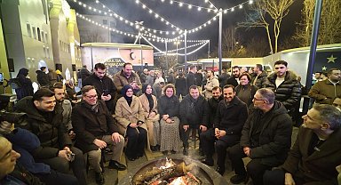 AK Parti İstanbul İl Başkanlığı komşularla aynı sofrada buluştu