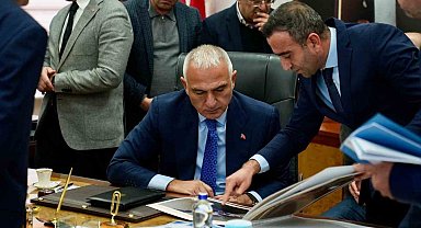 Akçadağ'ın turizm projeleri Bakan Ersoy'a sunuldu