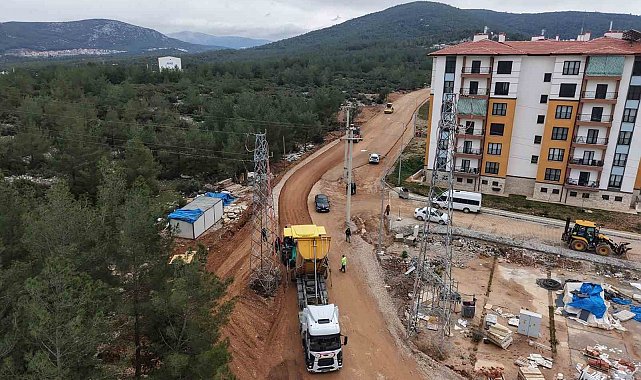 Akçaova TOKİ girişi yol çalışmaları devam ediyor