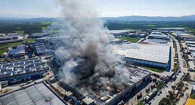 Akhisar Kaymakamı Can'dan fabrika yangınına ilişkin açıklama